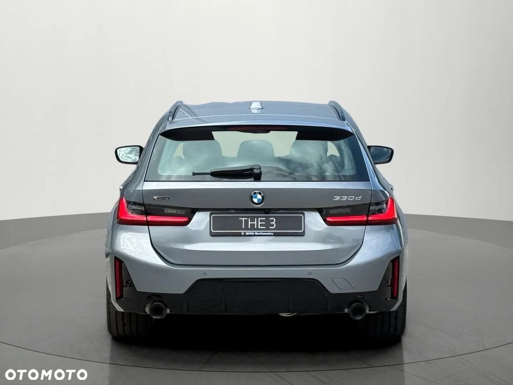 BMW Seria 3 330d xDrive mHEV M Sport - 6