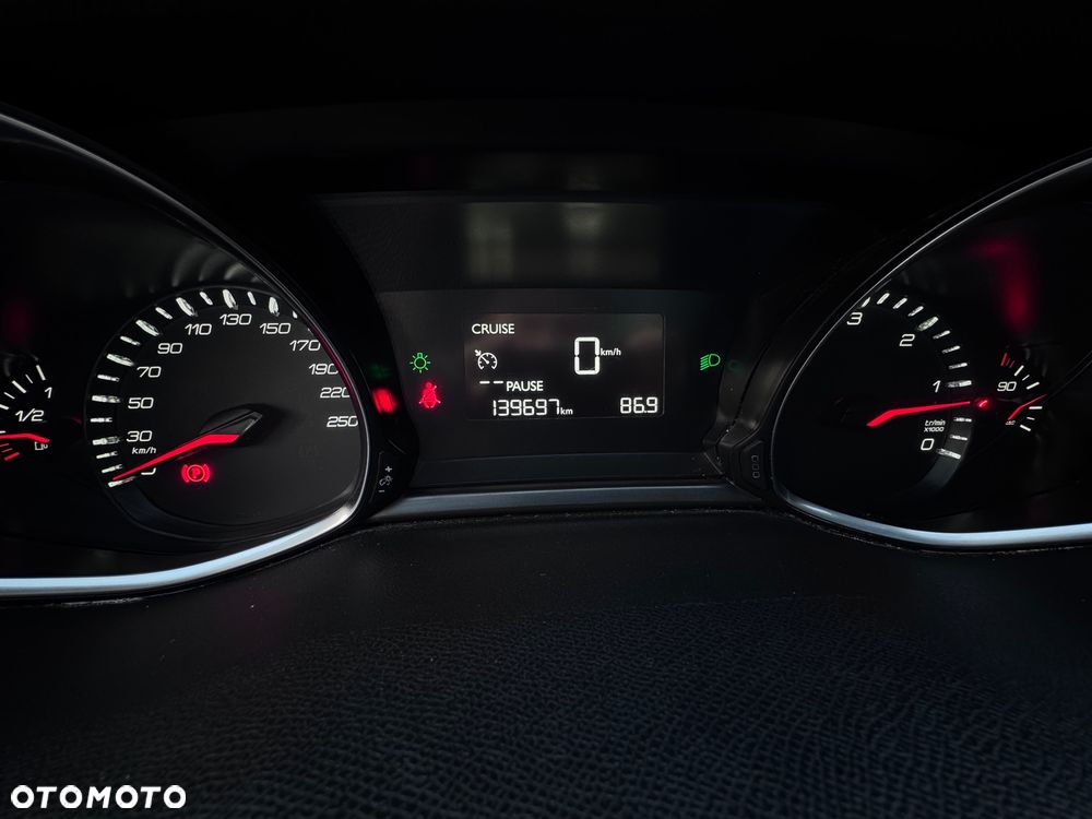 Peugeot 308 BlueHDi 120 Stop & Start Allure - 21