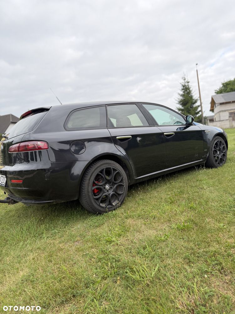 Alfa Romeo 159 - 8