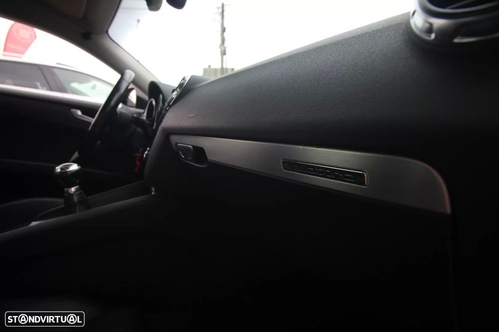 Audi TT Coupé 2.0 TDI quattro S-line - 23