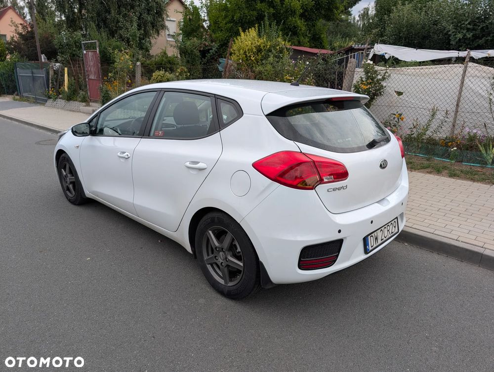 Kia Ceed 1.6 GDI M - 14