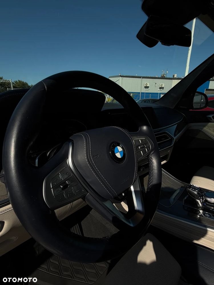 BMW X7 M50i sport - 19
