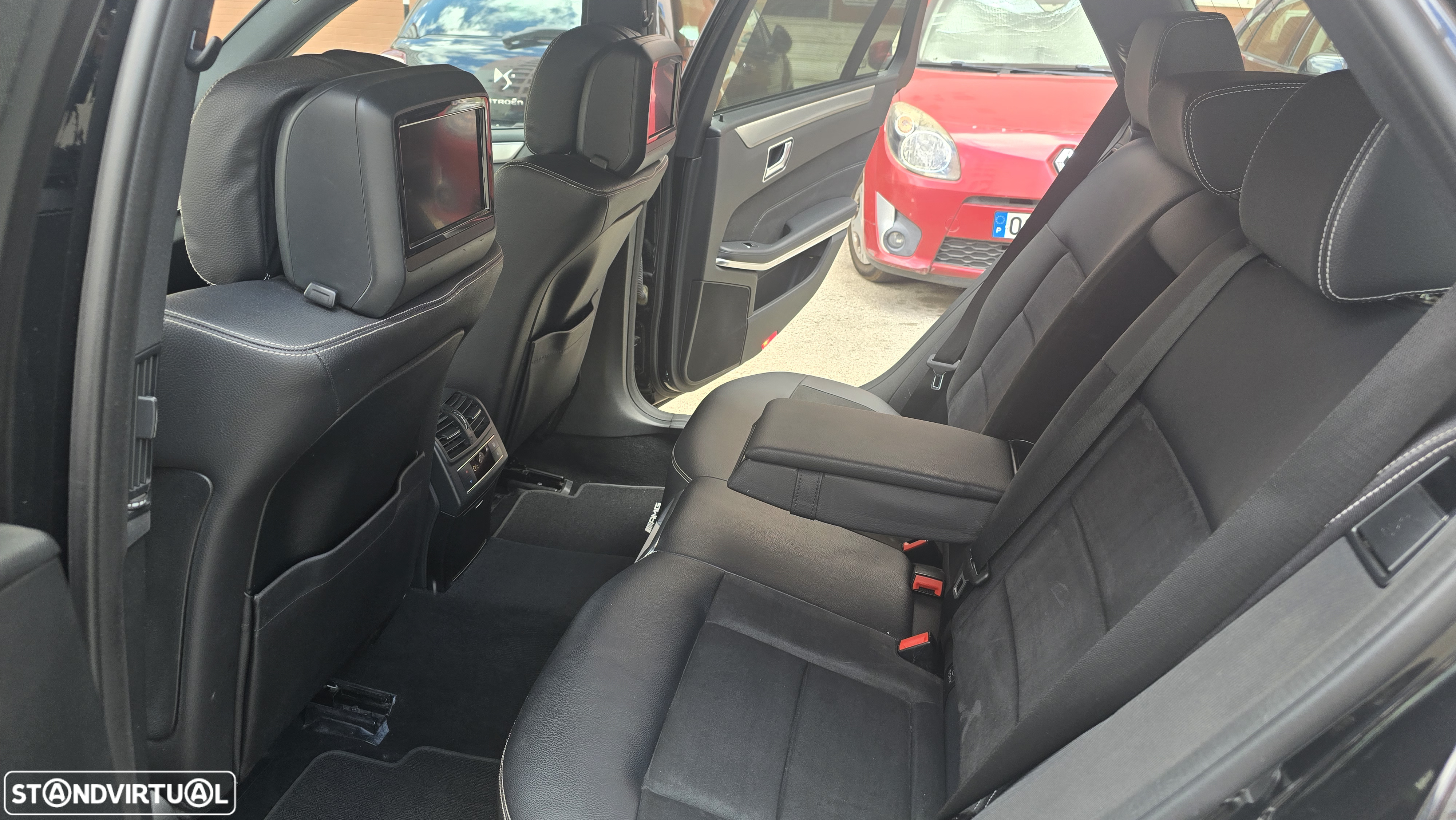 Mercedes-Benz E 300 Bluetec Hybrid Avantgarde - 17