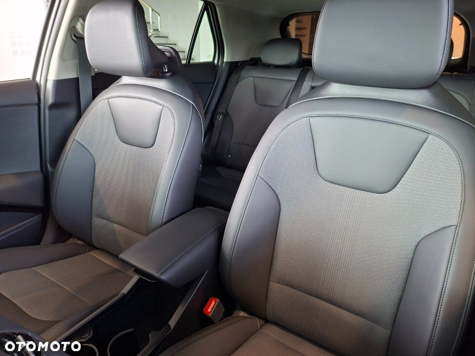 Kia Niro - 28