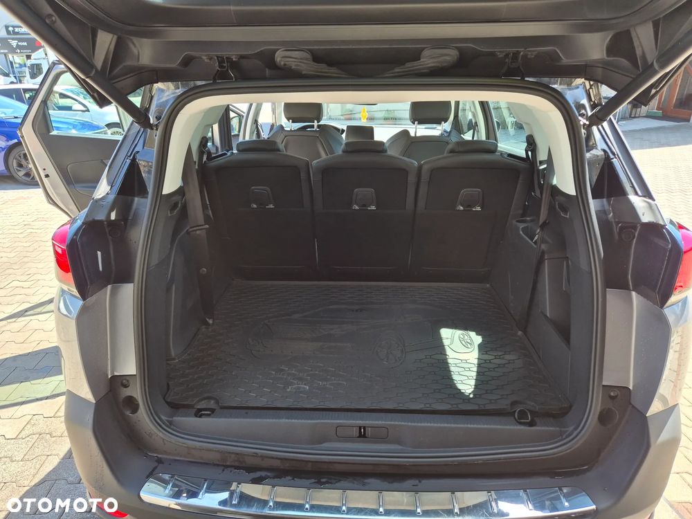 Peugeot 5008 1.5 BlueHDi Allure S&S - 11