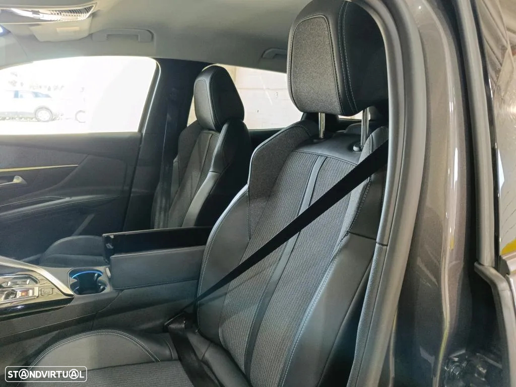 Peugeot 3008 1.6 Hybrid4 Allure Pack e-EAT8 - 5