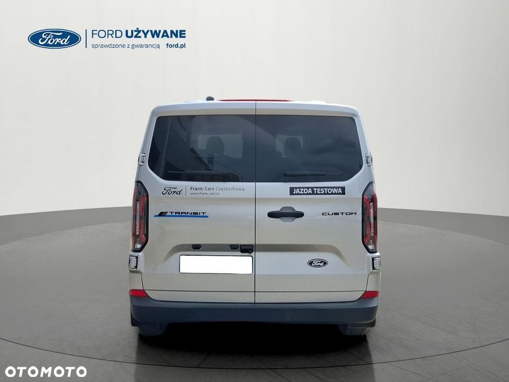 Ford Tourneo-custom - 8