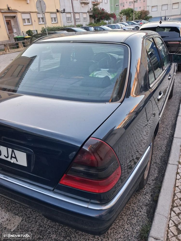 Mercedes-Benz C 200 D Elegance - 3