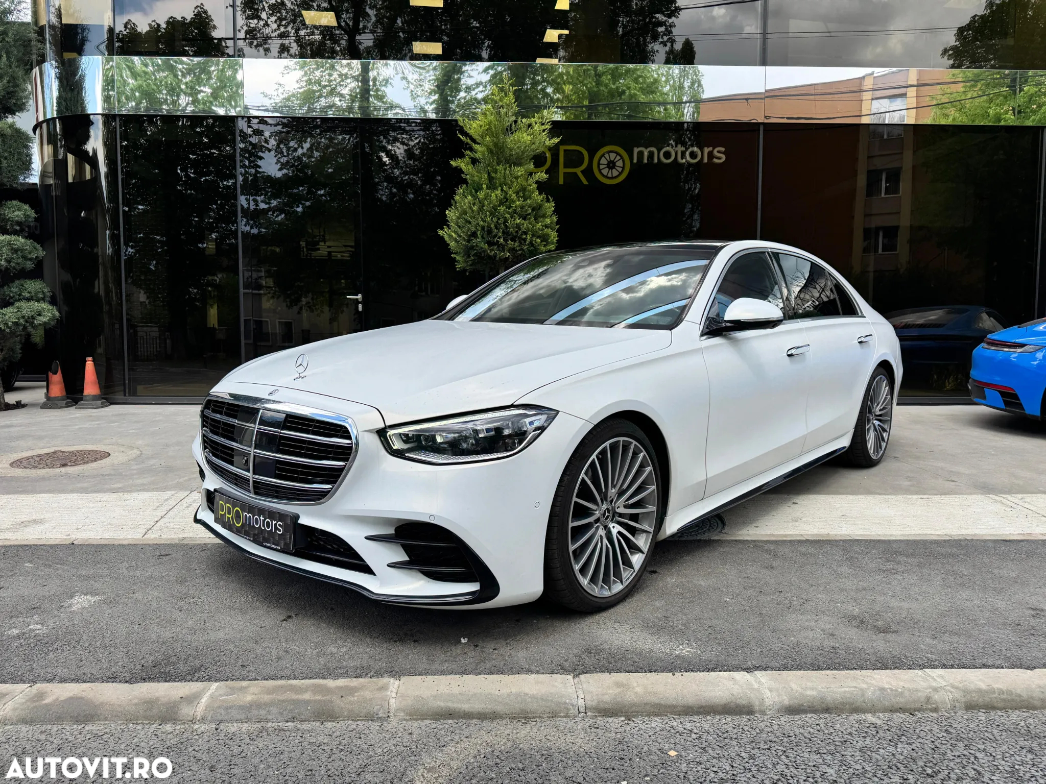 Mercedes-Benz S 500 4MATIC MHEV Long Aut. - 4