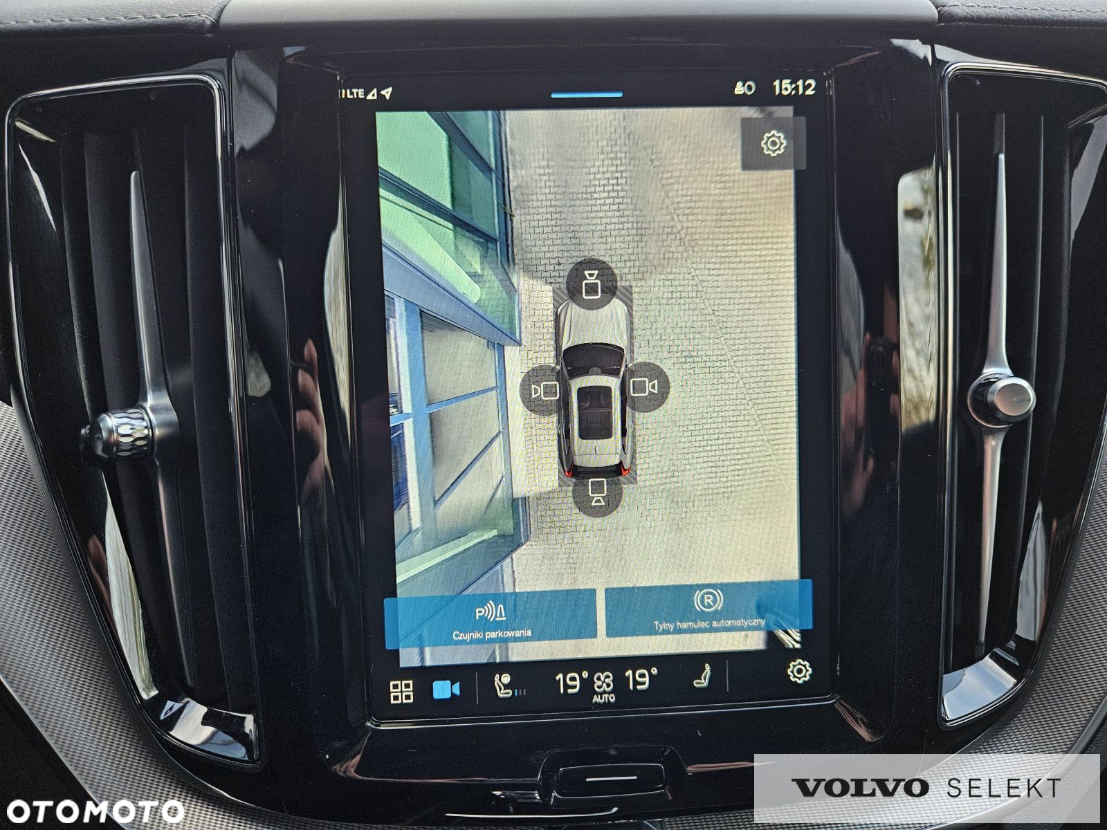 Volvo XC 60 - 18
