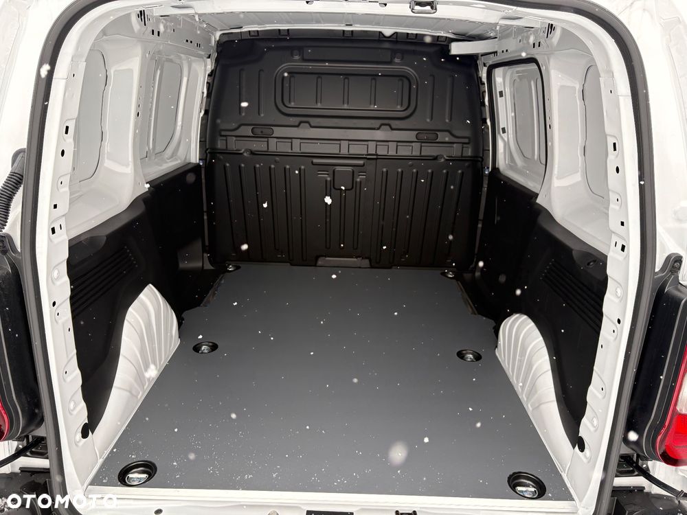 Toyota Proace CITY - 24