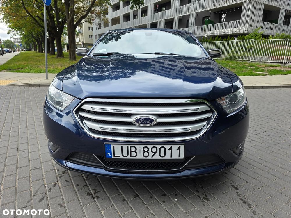 Ford Taurus - 2