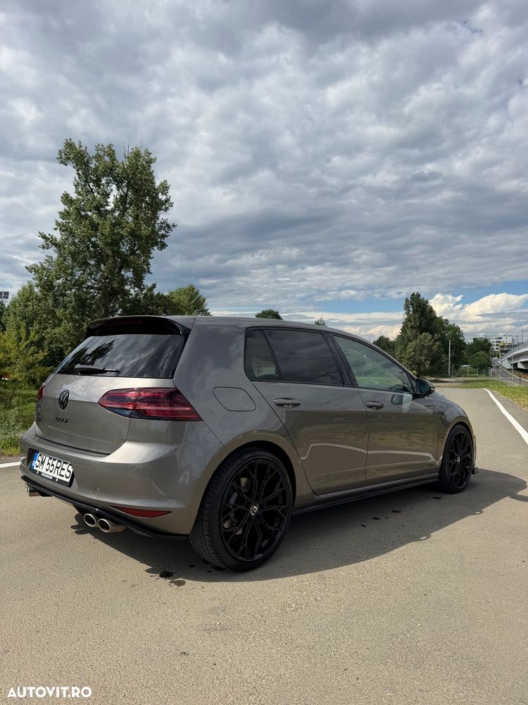 Volkswagen Golf - 3