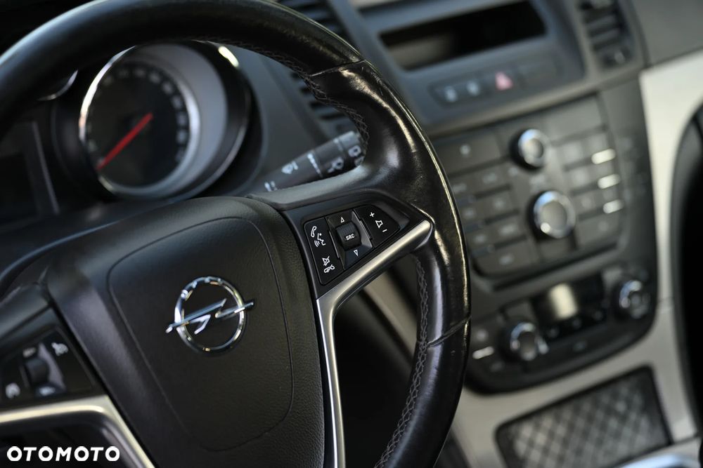 Opel Insignia 1.8 Sport - 18