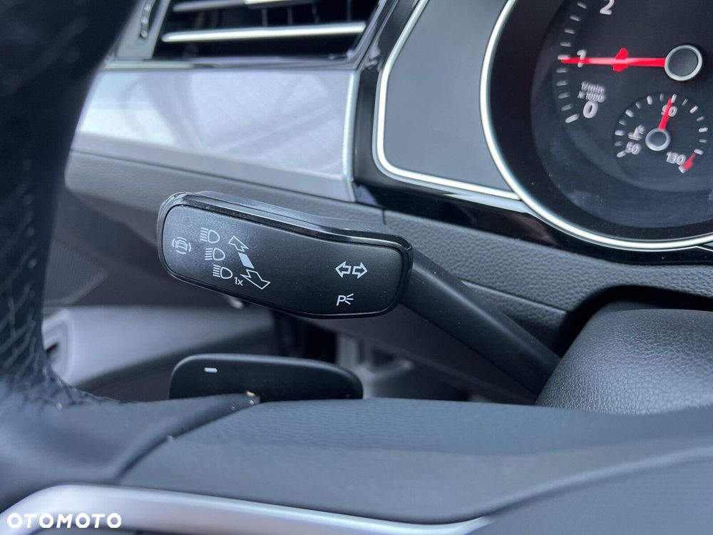 Volkswagen Passat - 22
