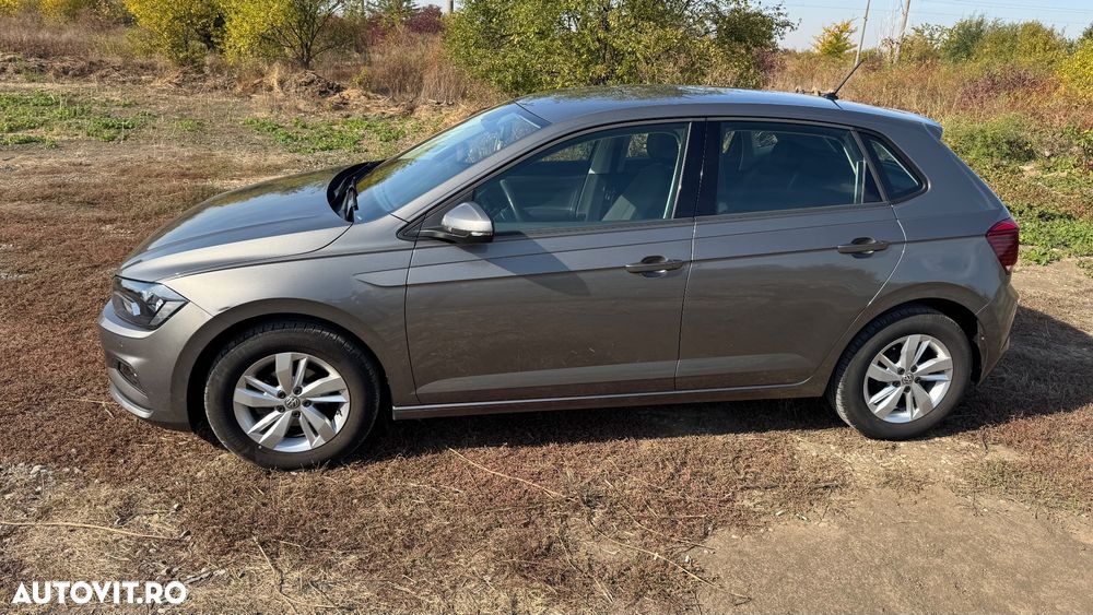 Volkswagen Polo - 2