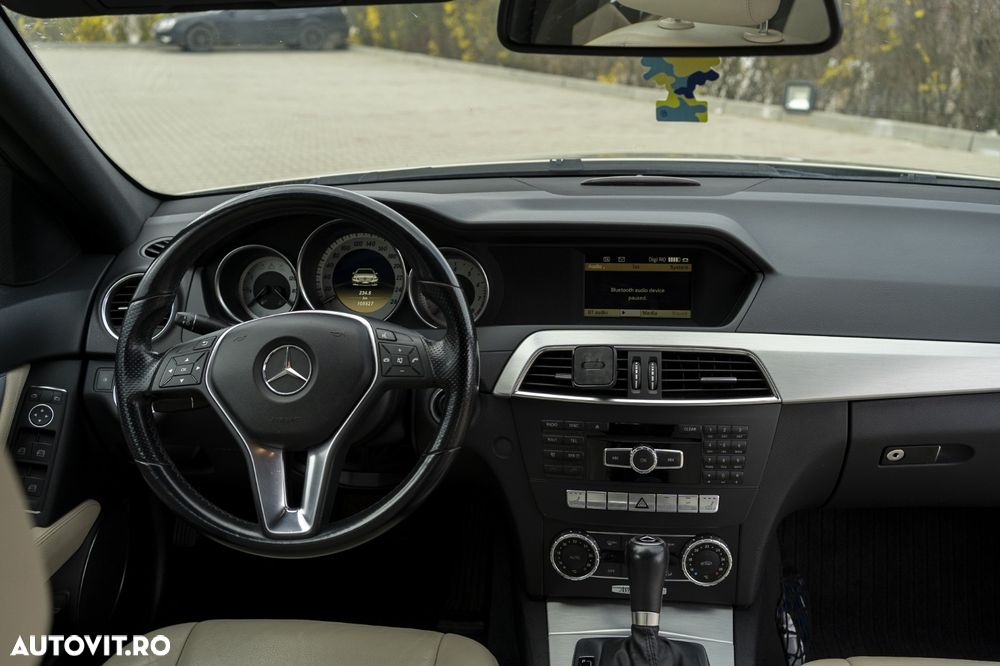 Mercedes-Benz C 250 CGI Automatik BlueEFFICIENCY Elegance - 16