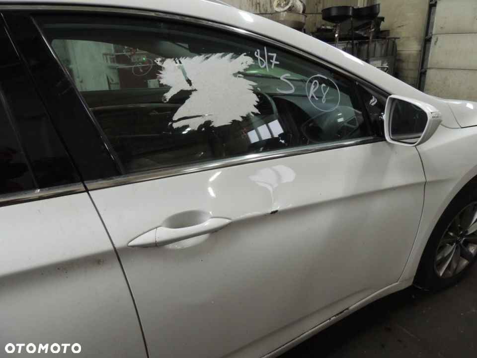 Drzwi prawy przód Hyundai I40 lift  1.7 crdi - 1