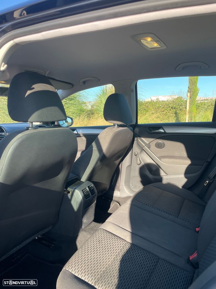 VW Golf 1.6 TDi DPF BlueMotion - 10