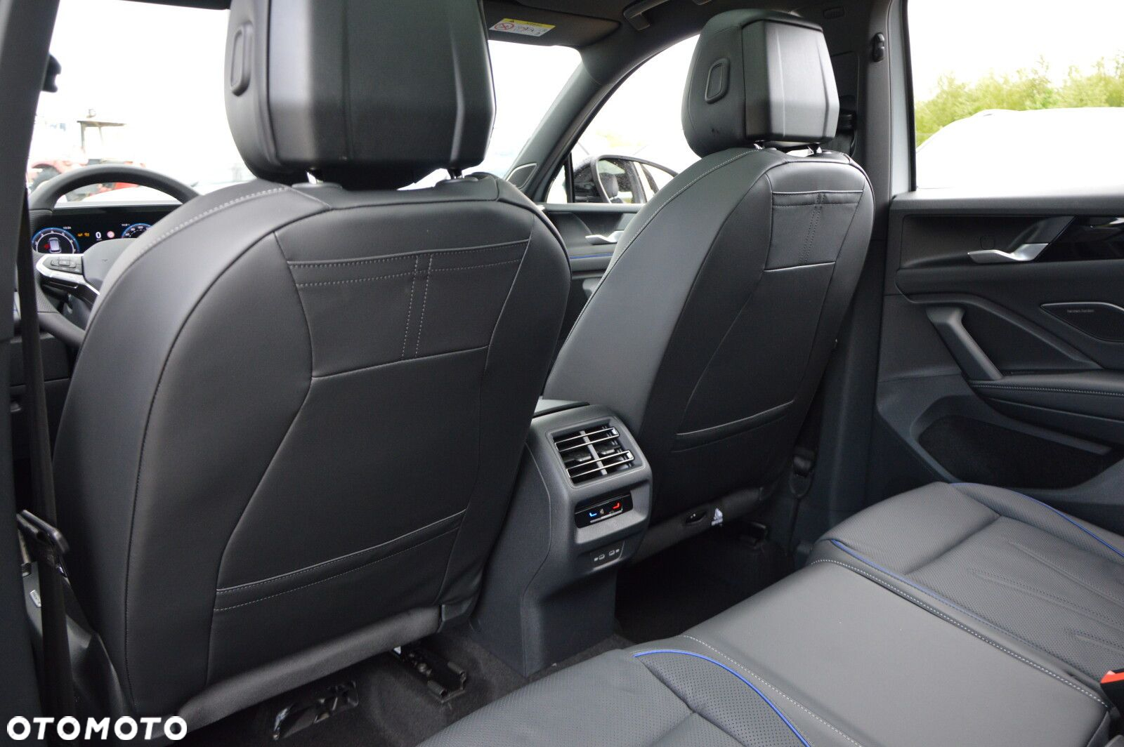 Volkswagen Tiguan - 21