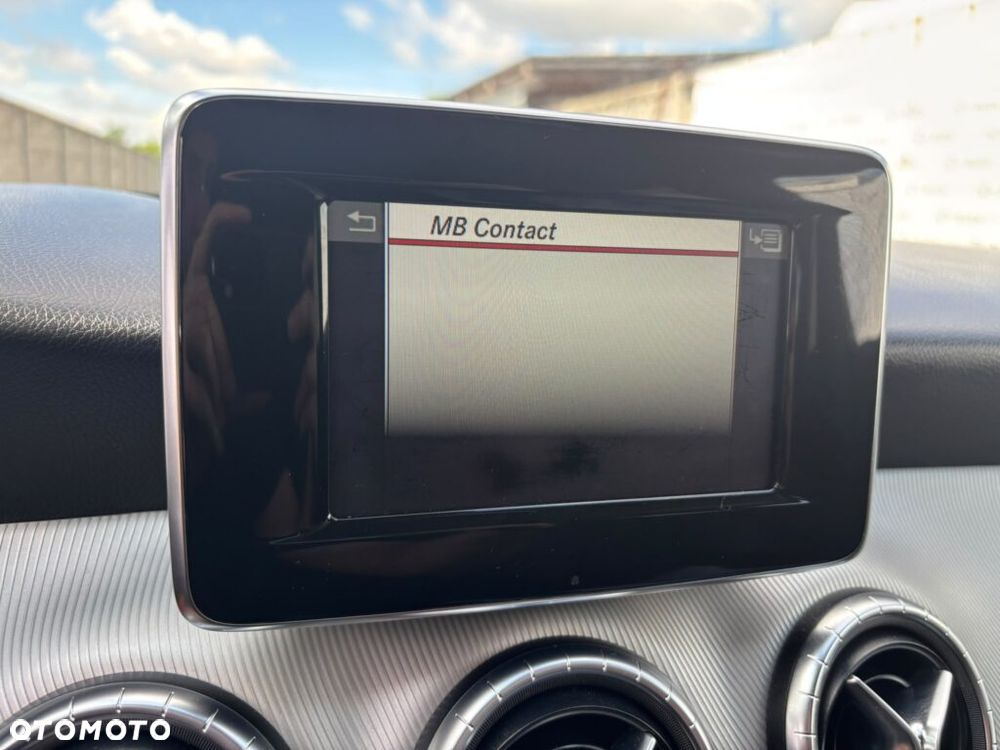 Mercedes-Benz CLA 200 7G-DCT - 6