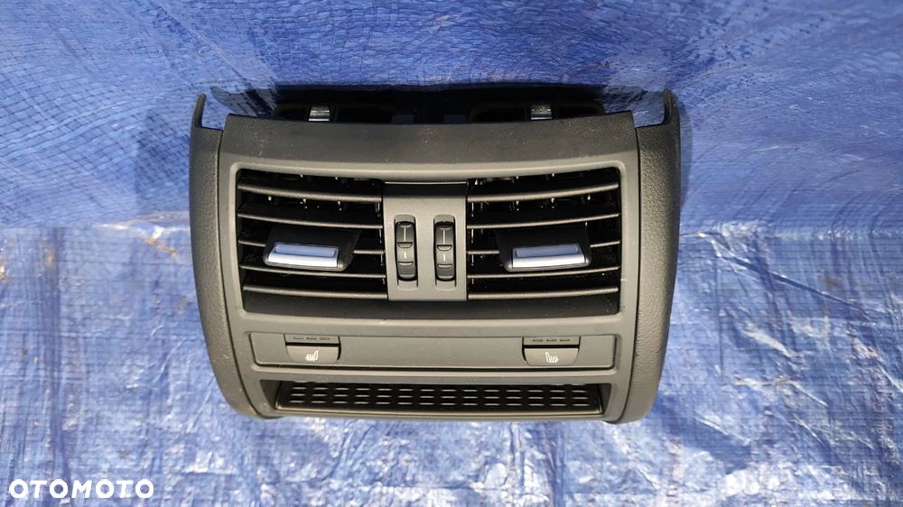 KRATKA NAWIEWU PÓŁKA SCHOWEK TYŁ OSŁONA TUNELU ŚRODKOWEGO PANEL PRZEŁĄCZNIK PODGRZEWANIA GRZANIA KANAPY BMW 5 F10 F11 - 2