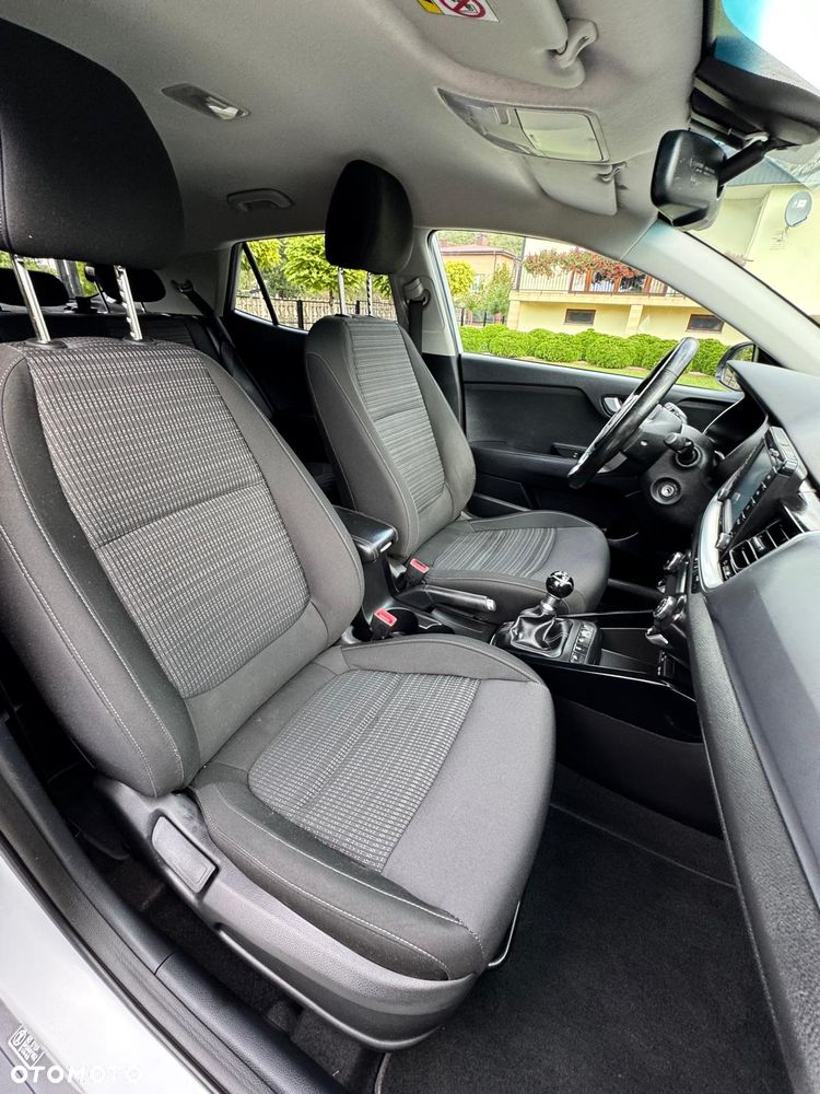 Kia Stonic 1.2 Dream-Team Edition - 19