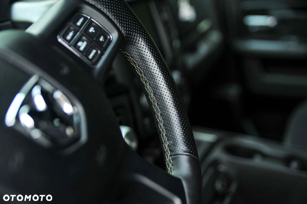 RAM 1500 5.7 Crew Cab Shortbed Limited Sport - 25