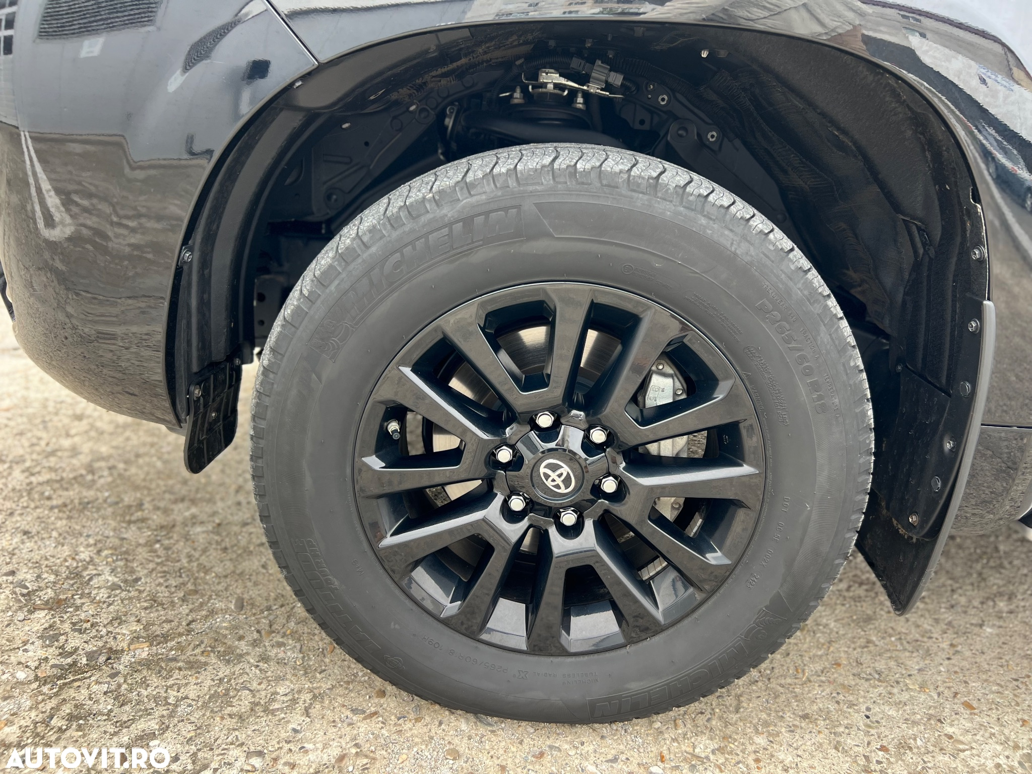 Toyota Land Cruiser 2.8l D-4D 204 CP A/T 7 locuri Luxury AVS Black - 19