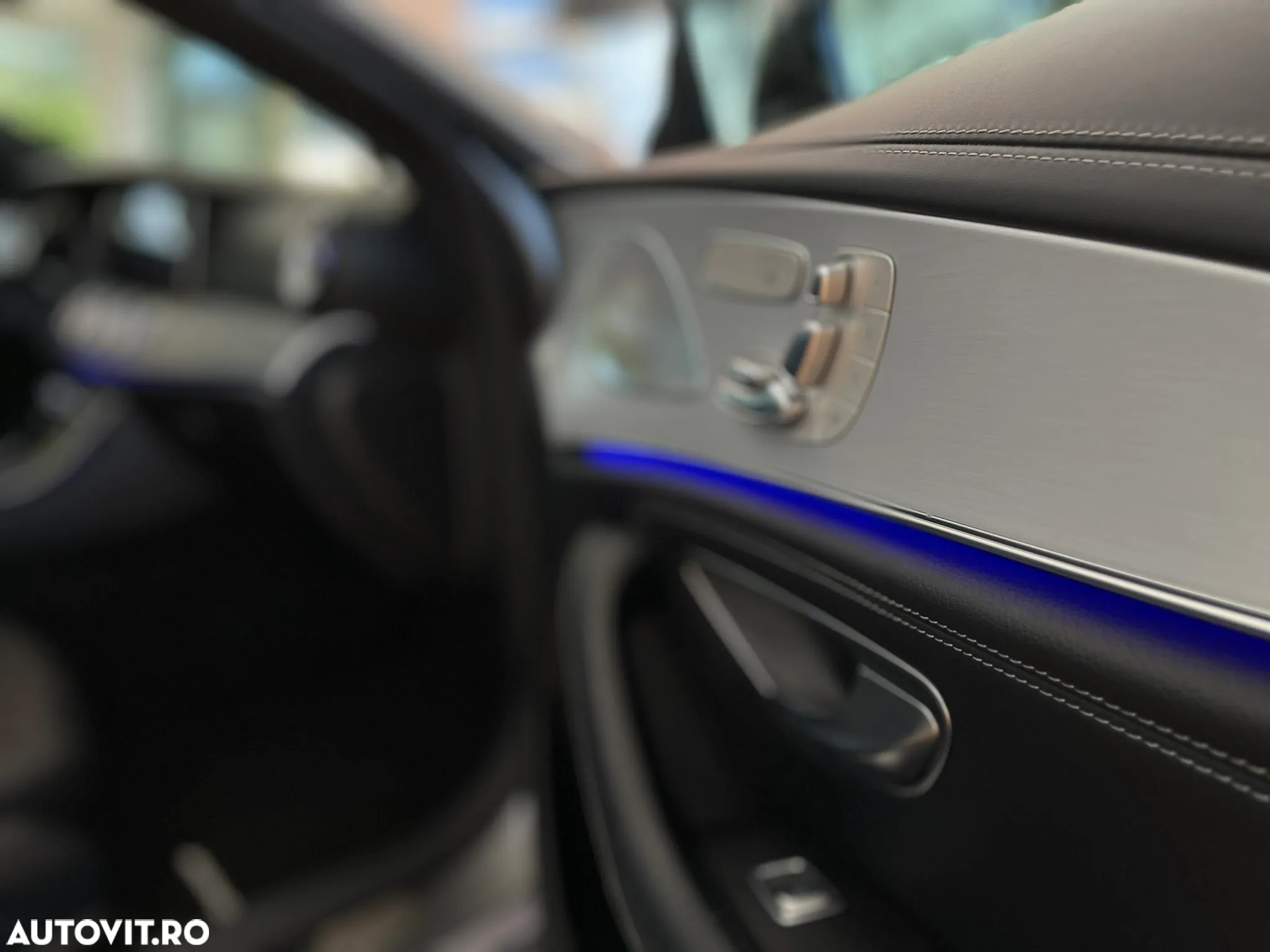 Mercedes-Benz CLS 400 d 4Matic 9G-TRONIC AMG Line - 24