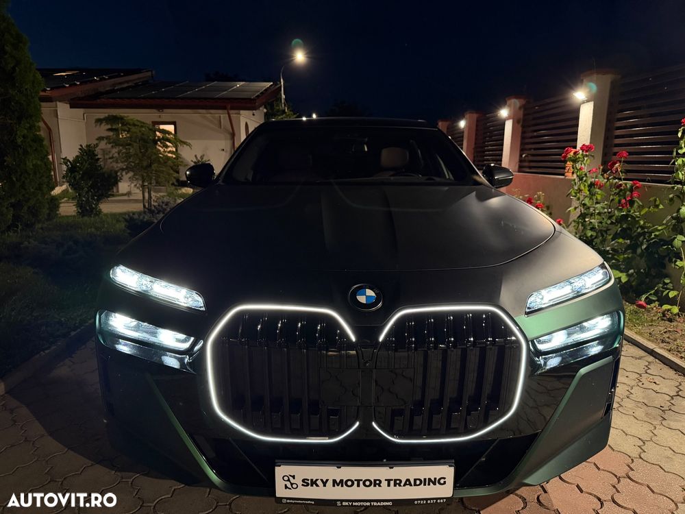 BMW Seria 7 - 36