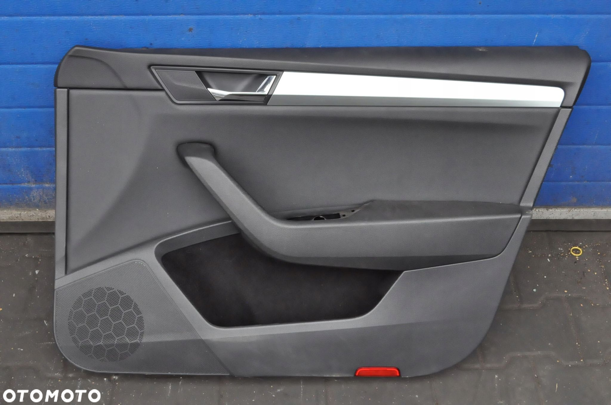 SKODA SUPERB III PRZEKŁADKA WNĘTRZA FOTELE KANAPA KOMBI - 3