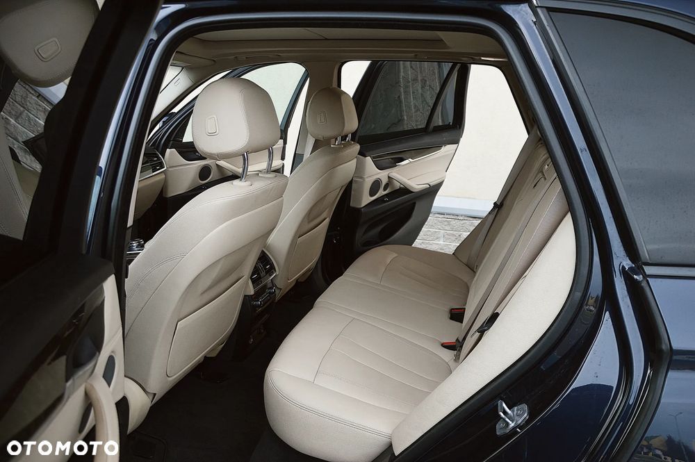 BMW X5 xDrive35i - 8