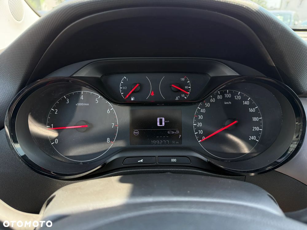 Opel Crossland X - 14