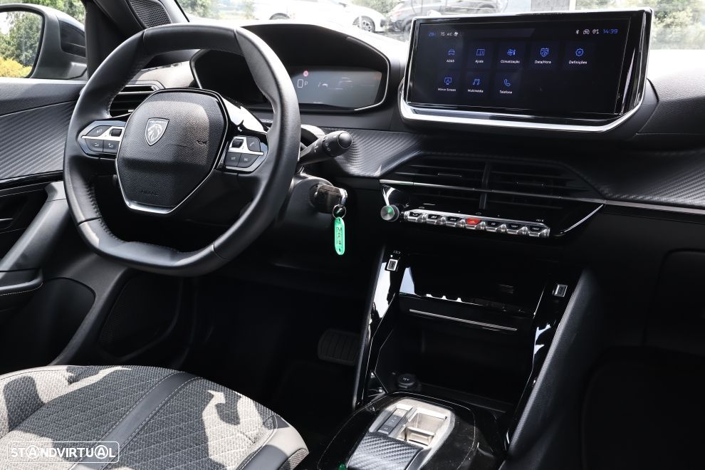 Peugeot 2008 1.2 Hybrid Allure e-DCS6 - 11