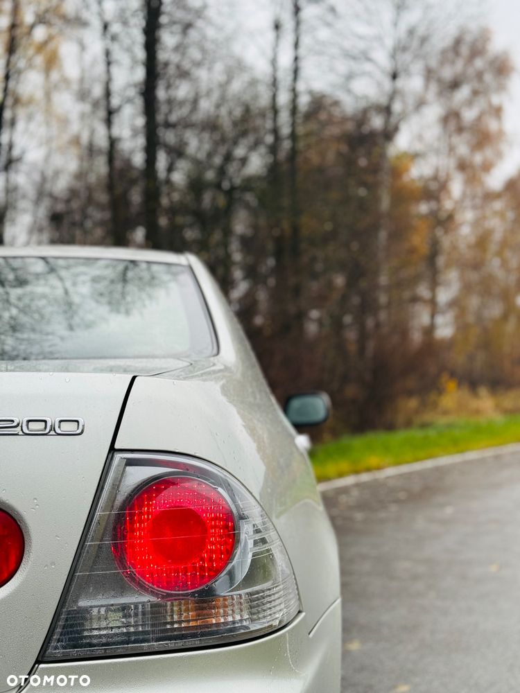 Lexus IS 200 Classic - 3