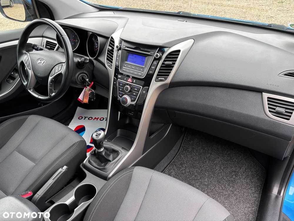 Hyundai i30 1.6 GDI BlueDrive Premium - 29