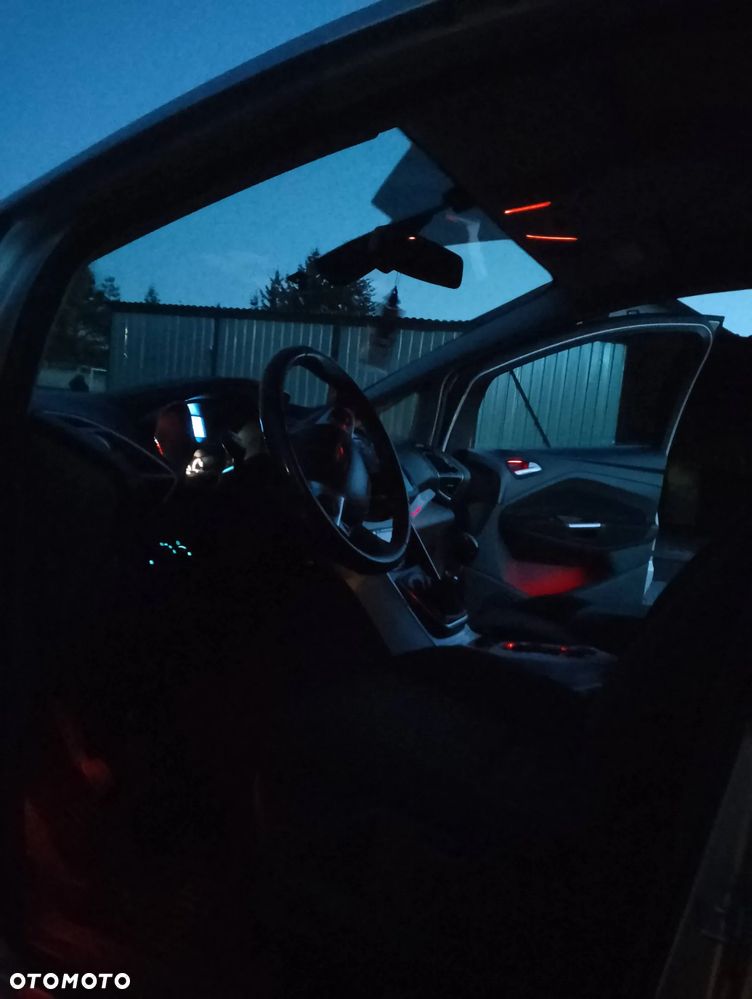Ford C-MAX - 24