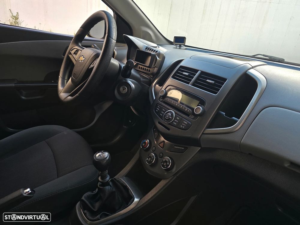 Chevrolet Aveo 1.3 VCDi LTZ - 47
