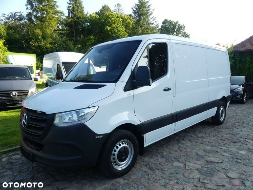 Mercedes-Benz Sprinter - 3