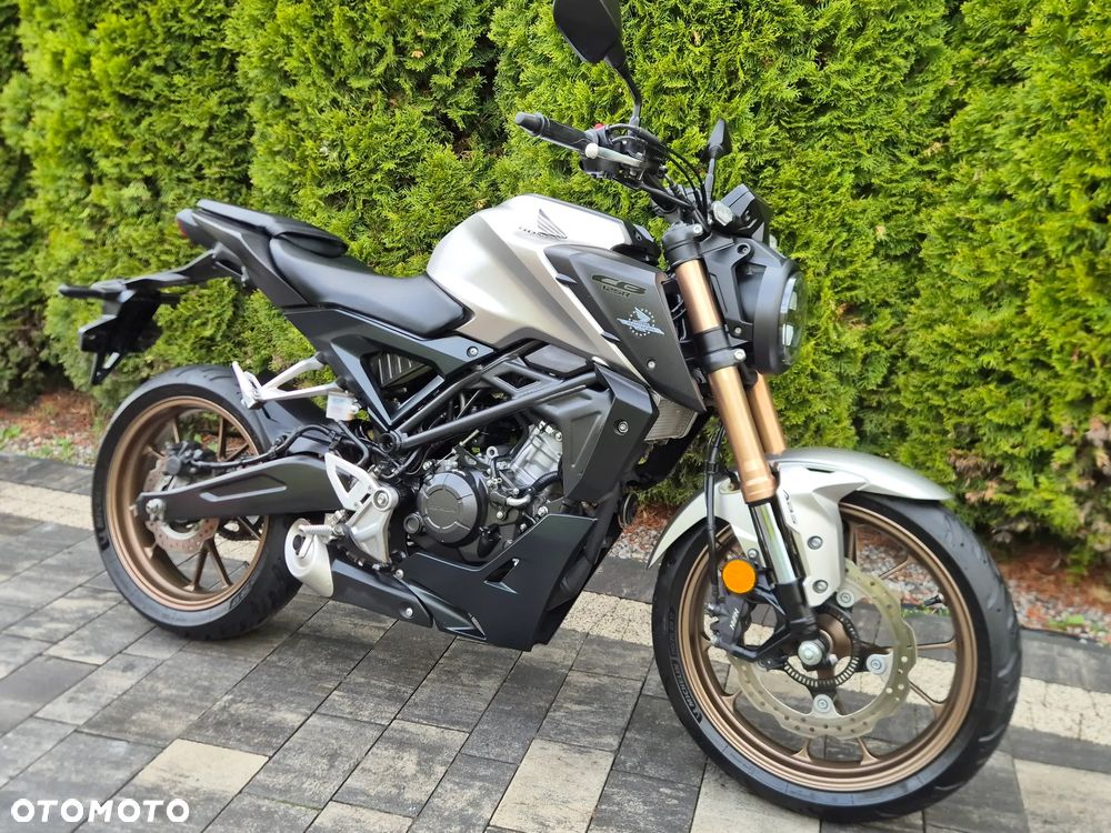 Honda CB - 2