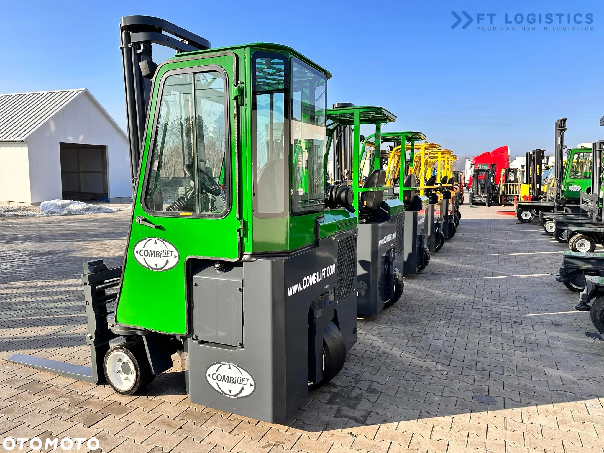 Combilift C3000CB / LPG / TRIPLEX - 4900MM / LPG / WOLNY SKOK / POZYCJONER / PRZESÓW WIDEŁ / JEDYNIE 7454 MTH / JAK NOWY - 35