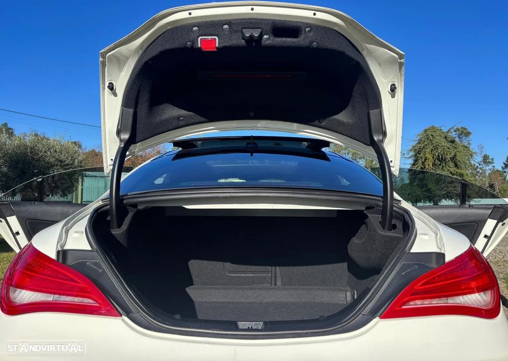 Mercedes-Benz CLA 220 CDI AMG Line Aut. - 29