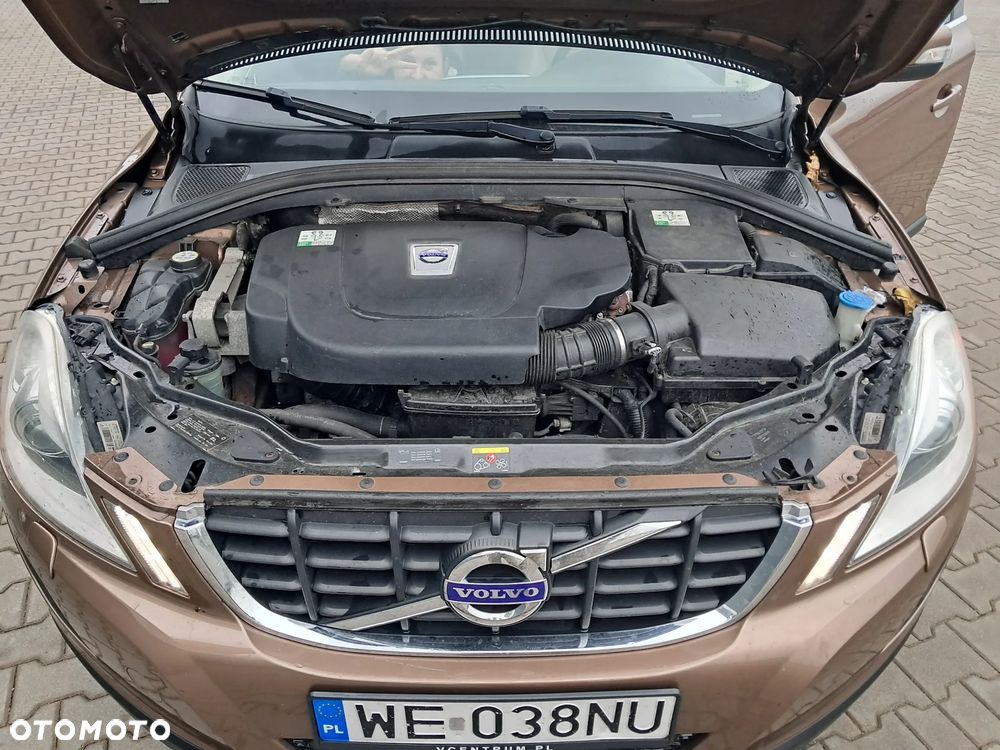 Volvo XC 60 D5 AWD Momentum - 14