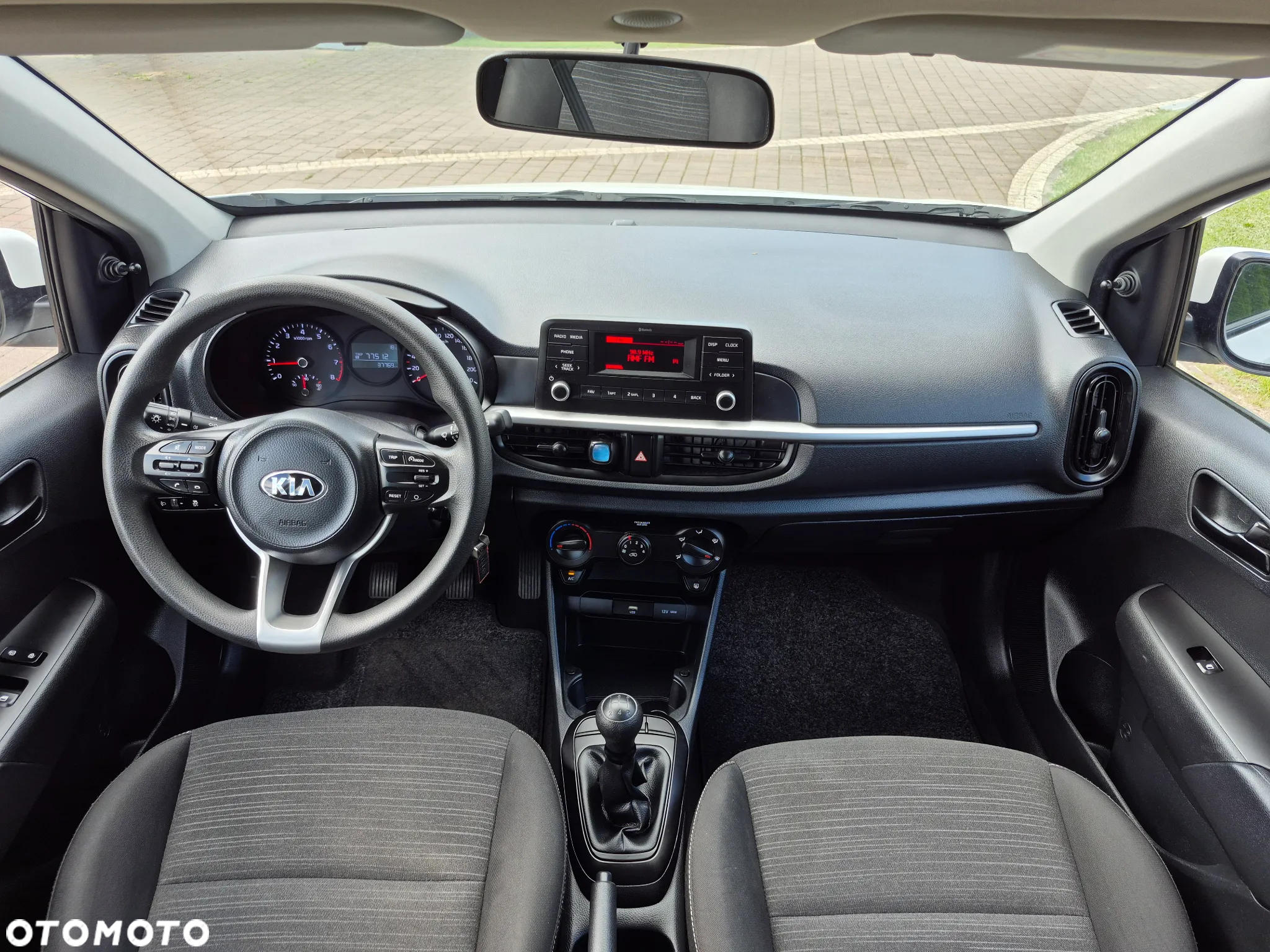 Kia Picanto 1.0 Dream-Team Edition - 29