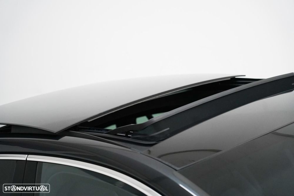 Porsche Panamera 4 S - 29