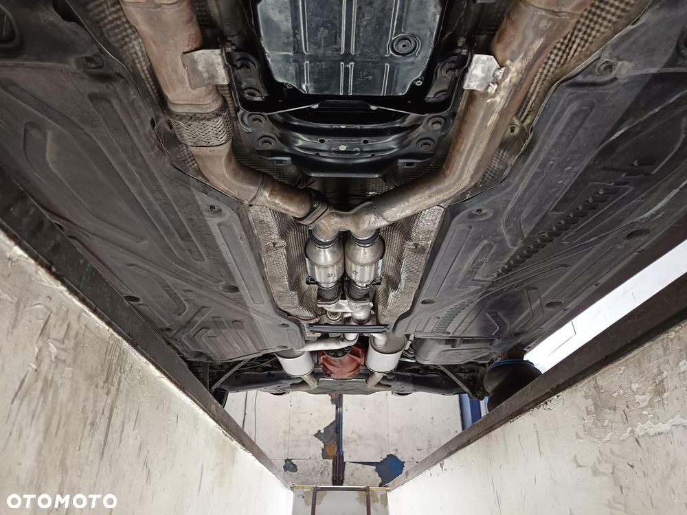 Mercedes-Benz CL - 37