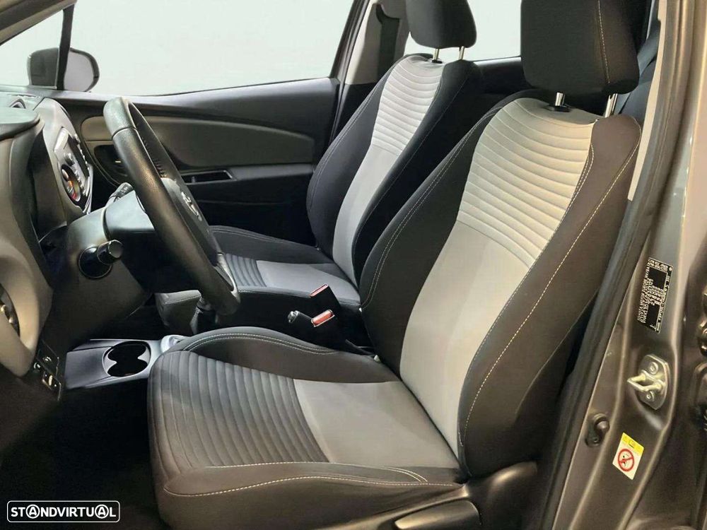 Toyota Yaris - 21