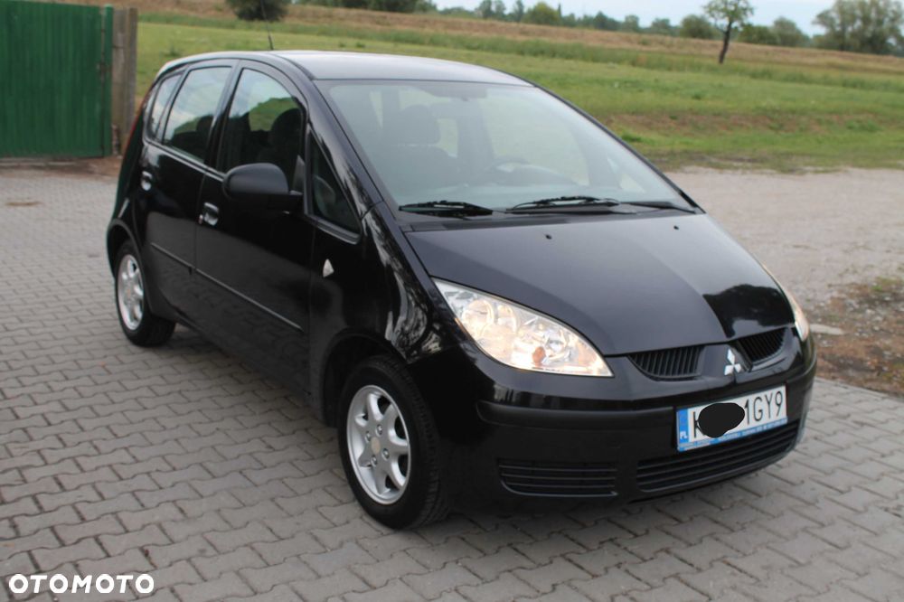 Mitsubishi Colt - 4