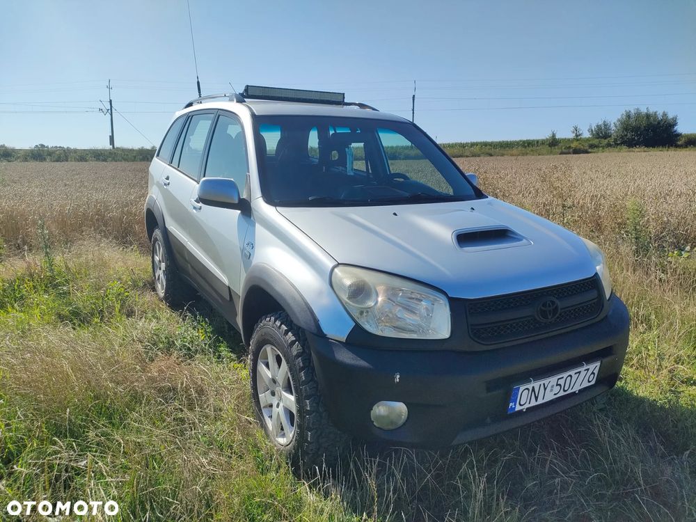 Toyota RAV4 2.0 D-4D 4x4 - 19